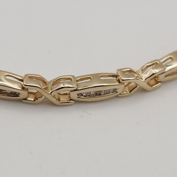 Beautiful 14k Solid Yellow Gold Baguette Diamond Bracelet 7" - Picture 5 of 12